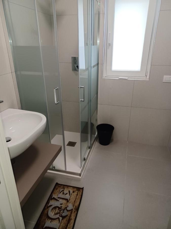 Traversa I Apartment Бари Экстерьер фото