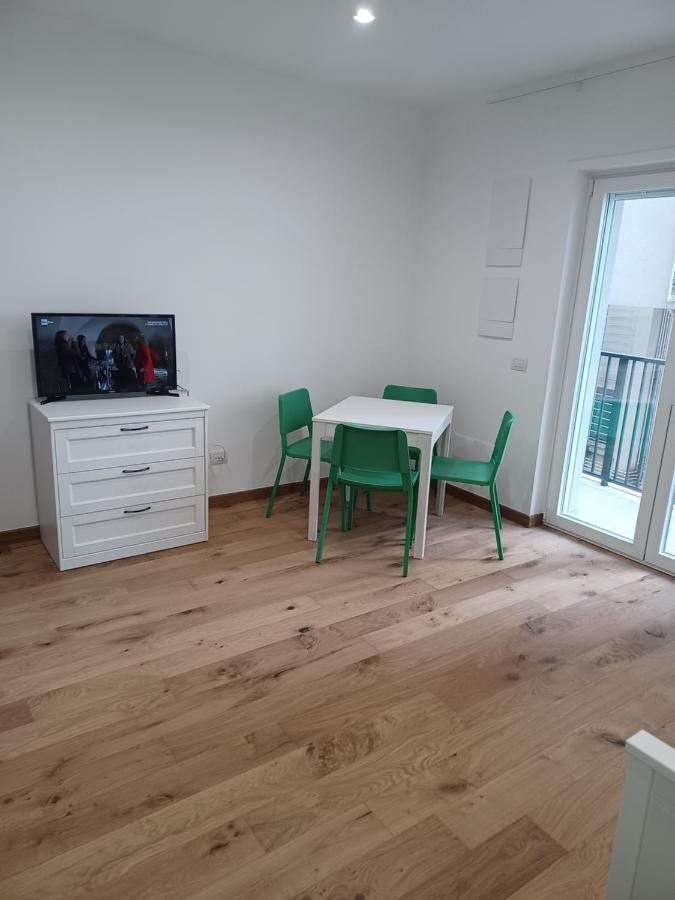Traversa I Apartment Бари Экстерьер фото